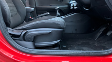 Kia Stonic 1.4 MPi 2 5dr Petrol Estate